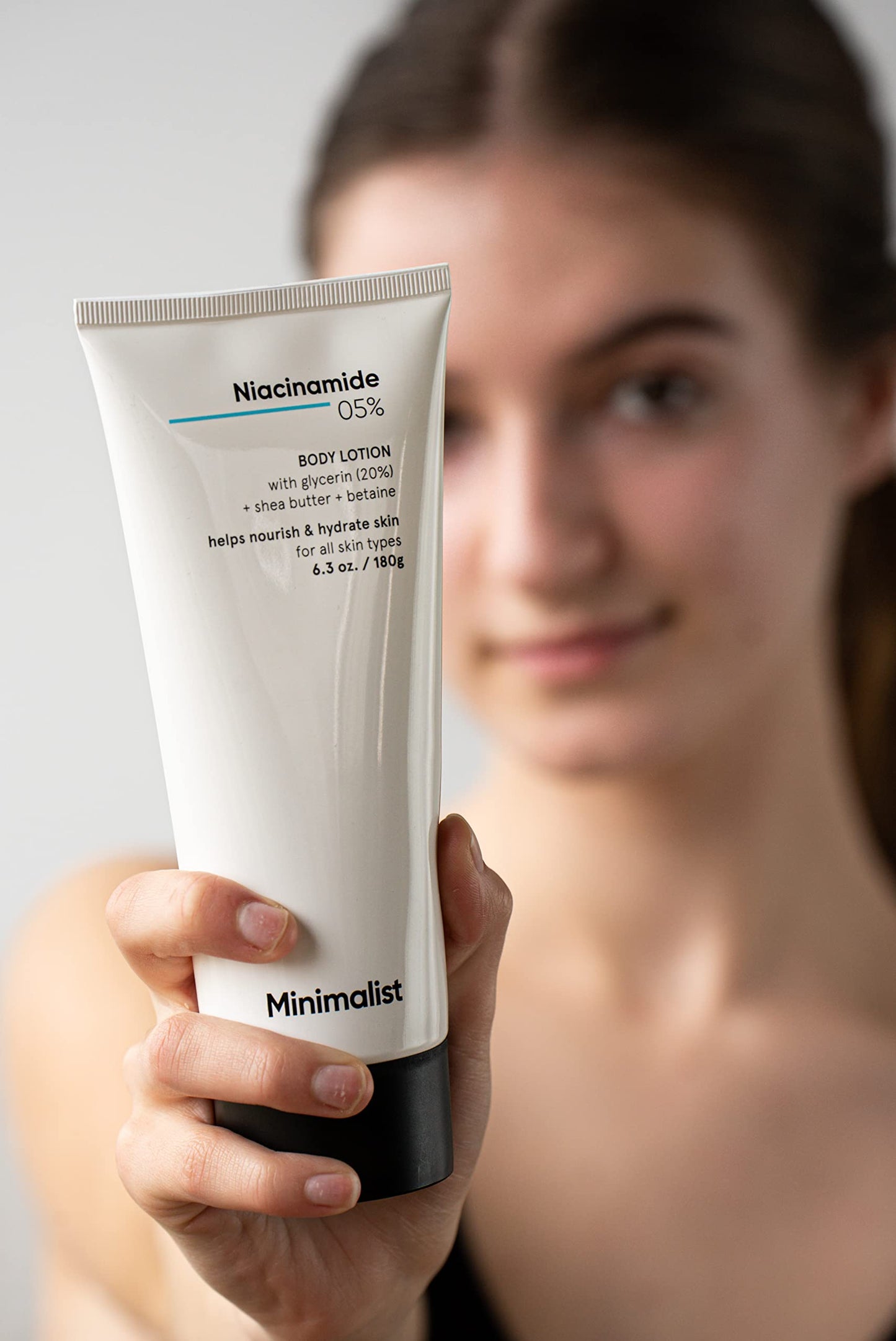 Minimalist Niacinamide 5% Body Lotion | Repairs Skin Barrier | Nourishes With Shea Butter | For Men & women (180 gm)